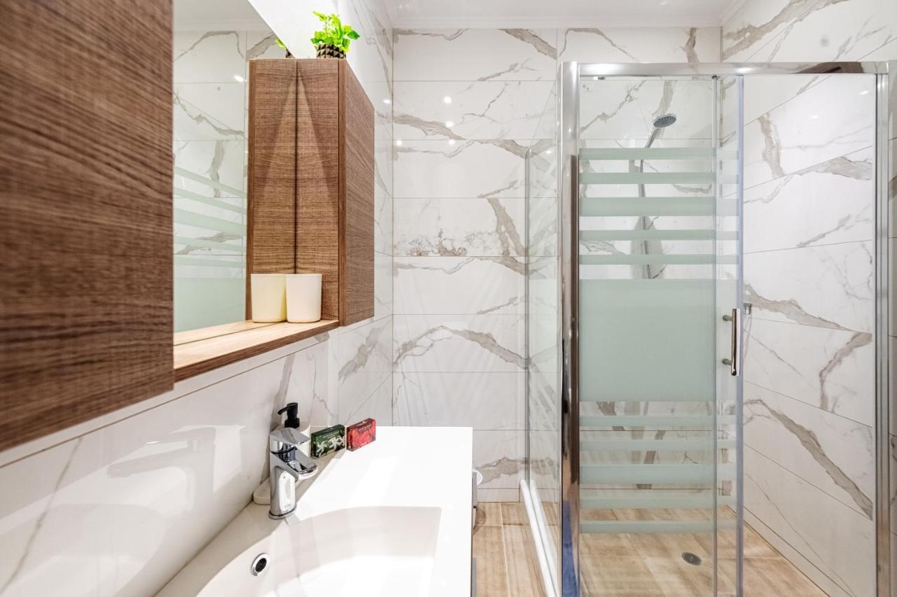 4You Luxury Apartments By Keyplanner Moraḯtika Ngoại thất bức ảnh